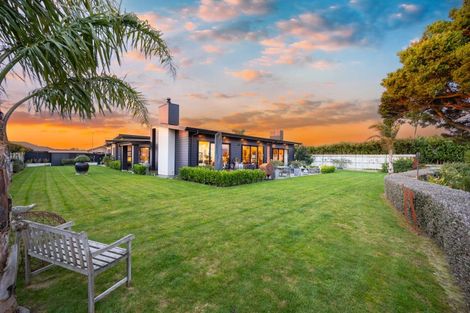 Photo of property in 54 Rodeo Drive, Kelvin Grove, Palmerston North, 4414