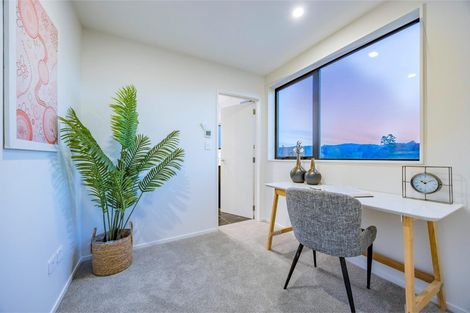 Photo of property in 10 Monte Cristal Avenue, Swanson, Auckland, 0614