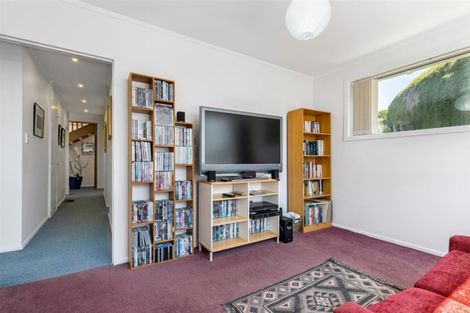 Photo of property in 3 Patchett Place, Cashmere, Christchurch, 8022