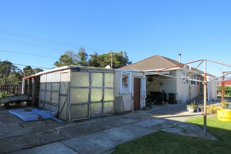 Photo of property in 62 Domett Street, Westport, 7825