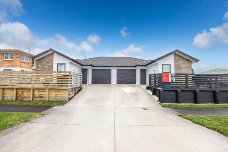 Photo of property in 2/33 Cowley Drive, Temple View, Hamilton, 3218