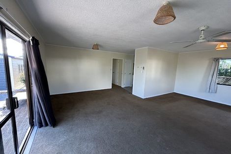 Photo of property in 14 Barrow Place, Te Puke, 3119