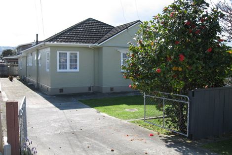 Photo of property in 2/73 Waiwhetu Road, Waterloo, Lower Hutt, 5011