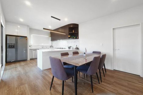 Photo of property in 16b Goodfellow Lane, Flat Bush, Auckland, 2019