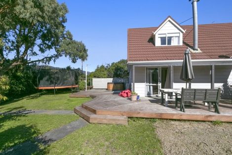 Photo of property in 42 Mcgowan Road, Wainuiomata, Lower Hutt, 5014