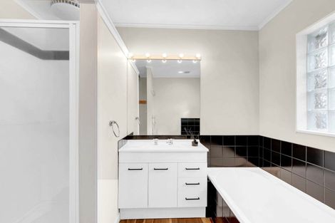 Photo of property in 150 Beerescourt Road, Beerescourt, Hamilton, 3200