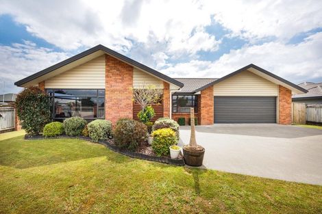 Photo of property in 78 Geneva Terrace, Kelvin Grove, Palmerston North, 4414
