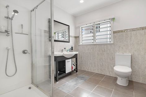 Photo of property in 1/18 Forrest Hill Road, Forrest Hill, Auckland, 0620