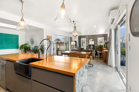 Photo of property in 2 North Street, Greytown, 5712