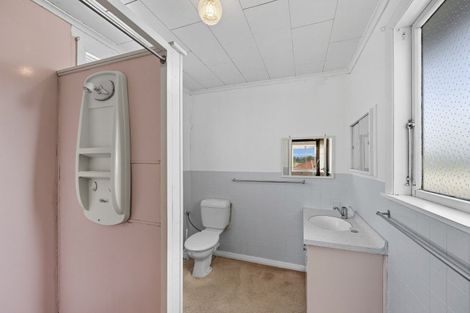 Photo of property in 77 Barker Road, Marewa, Napier, 4110