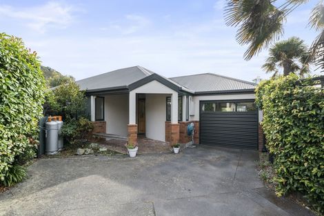 Photo of property in 6b Saint Leonards Square, Sumner, Christchurch, 8081