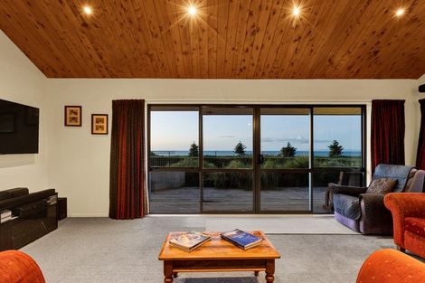 Photo of property in 957 Main Road North, Onaero, Waitara, 4383