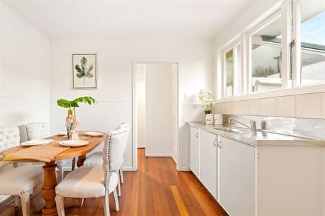 Photo of property in 18 Karamu Street, Te Atatu Peninsula, Auckland, 0610