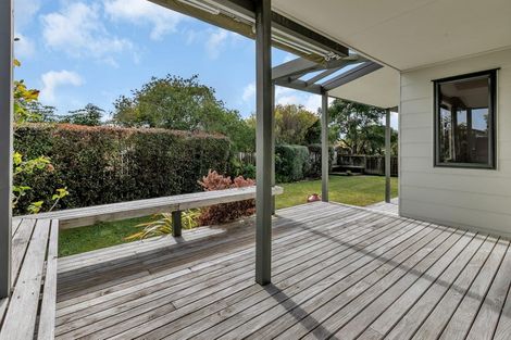 Photo of property in 74 One Tree Point Road, One Tree Point, 0118