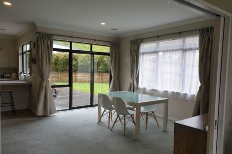 Photo of property in 13 Yarnbrook Grove, Churton Park, Wellington, 6037