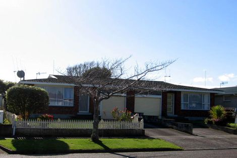 Photo of property in 11a Henare Street, West End, Palmerston North, 4412
