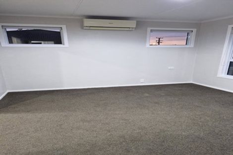 Photo of property in 3 Kings Drive, Levin, 5510