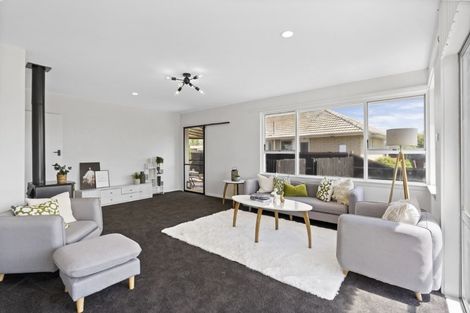 Photo of property in 84 Farquhars Road, Redwood, Christchurch, 8051
