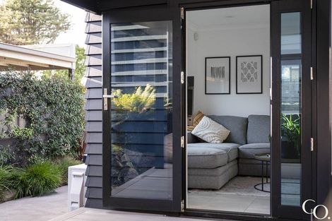 Photo of property in 48 Pitau Road, Mount Maunganui, 3116