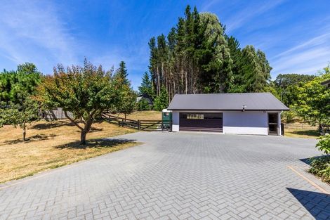 Photo of property in 22 Maple Grove, Acacia Bay, Taupo, 3385