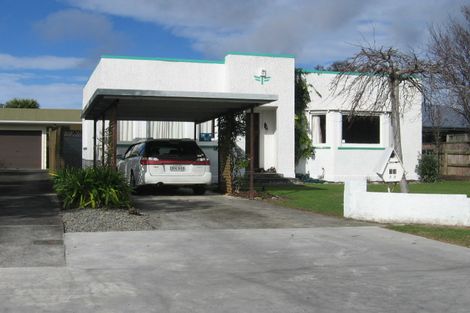 Photo of property in 38 Puriri Terrace, Roslyn, Palmerston North, 4414