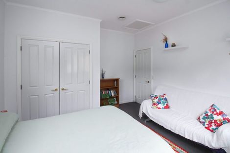 Photo of property in 10/162u Aro Street, Aro Valley, Wellington, 6021