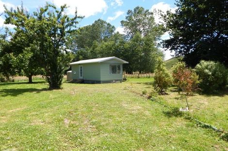 Photo of property in 11 Alexander Street, Ohingaiti, Kimbolton, 4785