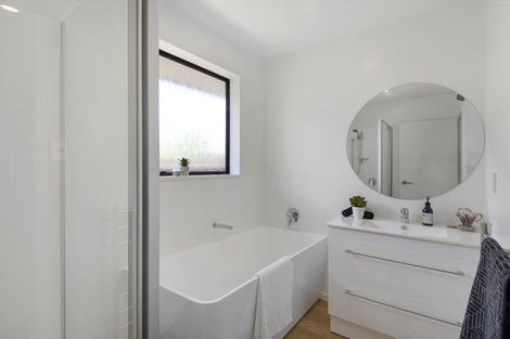Photo of property in 28 Bounty Street, Bryndwr, Christchurch, 8053
