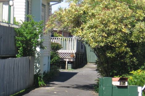 Photo of property in 68 Savoy Road, Glen Eden, Auckland, 0602