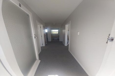 Photo of property in 2/766 Beach Road, Browns Bay, Auckland, 0630