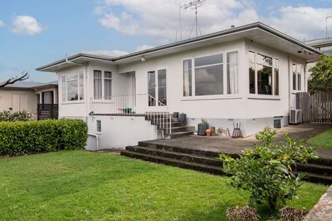 Photo of property in 1 Philip Street, Beerescourt, Hamilton, 3200