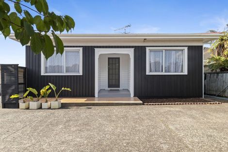Photo of property in 33 Harris Street, Pukekohe, 2120