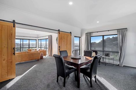 Photo of property in 1 Shakespeare Road, Bastia Hill, Whanganui, 4500