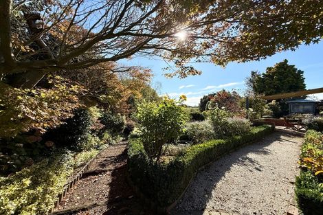 Photo of property in 21 Bidwell Place, Hillmorton, Christchurch, 8025