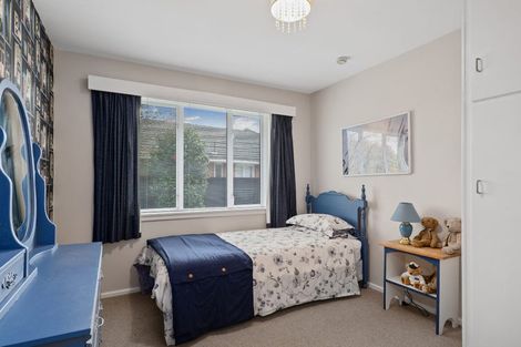 Photo of property in 69 Gregan Crescent, Burnside, Christchurch, 8053