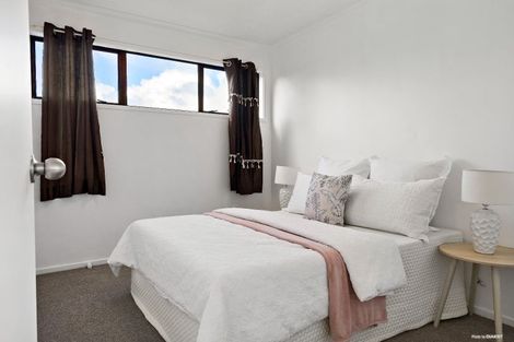 Photo of property in 1/8 Armada Drive, Ranui, Auckland, 0612