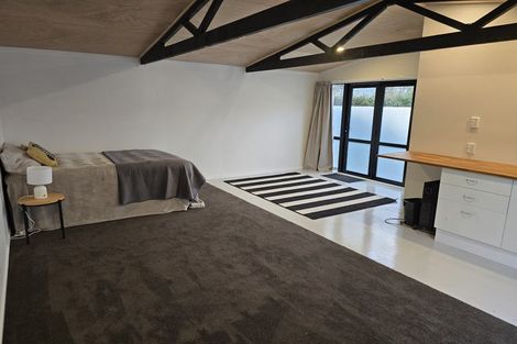 Photo of property in 11 Dellwood Avenue, Henderson, Auckland, 0612