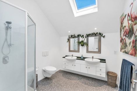 Photo of property in 217 Point View Drive, East Tamaki Heights, Auckland, 2016