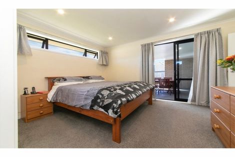 Photo of property in 8 Remana Crescent, Huapai, Kumeu, 0810