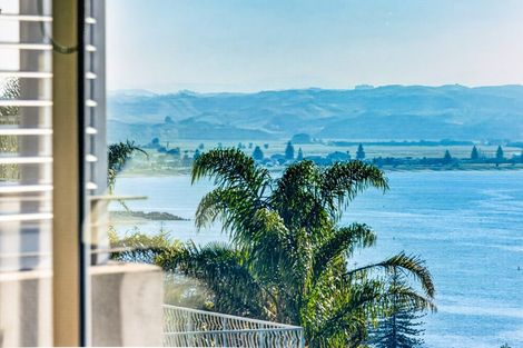Photo of property in 2/23 Seapoint Road, Bluff Hill, Napier, 4110