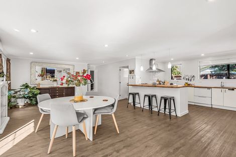 Photo of property in 64 Karnak Crescent, Russley, Christchurch, 8042