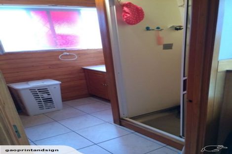 Photo of property in 197 Henderson Valley Road, Henderson, Auckland, 0612