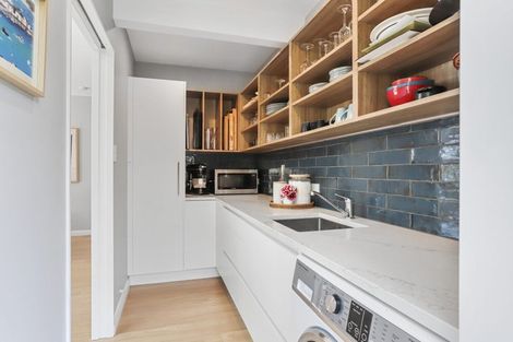 Photo of property in 8 Jays Road, Titirangi, Auckland, 0604