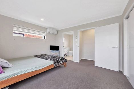 Photo of property in 4/89 Hobsonville Point Road, Hobsonville, Auckland, 0616