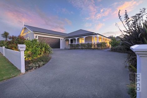 Photo of property in 40 Maude Street, Riverhead, 0820