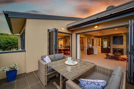 Photo of property in 4 Avery Place, Redcliffs, Christchurch, 8081