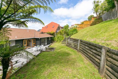 Photo of property in 18 Satara Crescent, Khandallah, Wellington, 6035