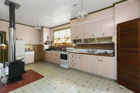 Photo of property in 1/2 Kowhai Avenue, Mangere Bridge, Auckland, 2022