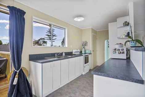 Photo of property in 2 Ngaparaoa Drive, Maketu, 3189