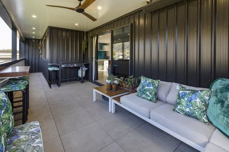 Photo of property in 15 Beach Road, Waikawa, Picton, 7220
